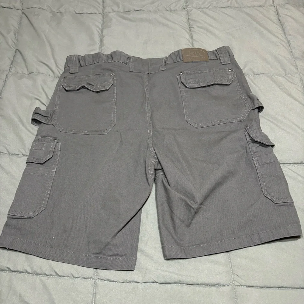 Rugged Wear men's flex cargo shorts RN 118109 size‎ 42